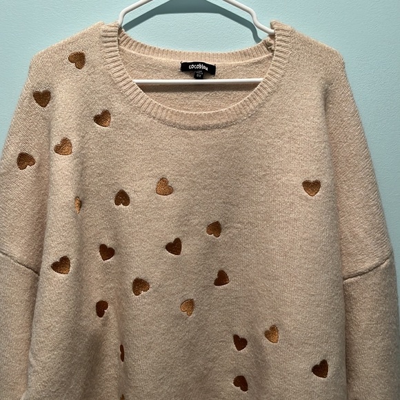 cocobleu Sweaters - Woman’s Cocobleu cream sweater with gold hearts